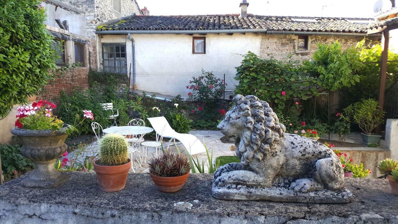 Tournus Belle Maison Vue Sur Saone Dış mekan fotoğraf